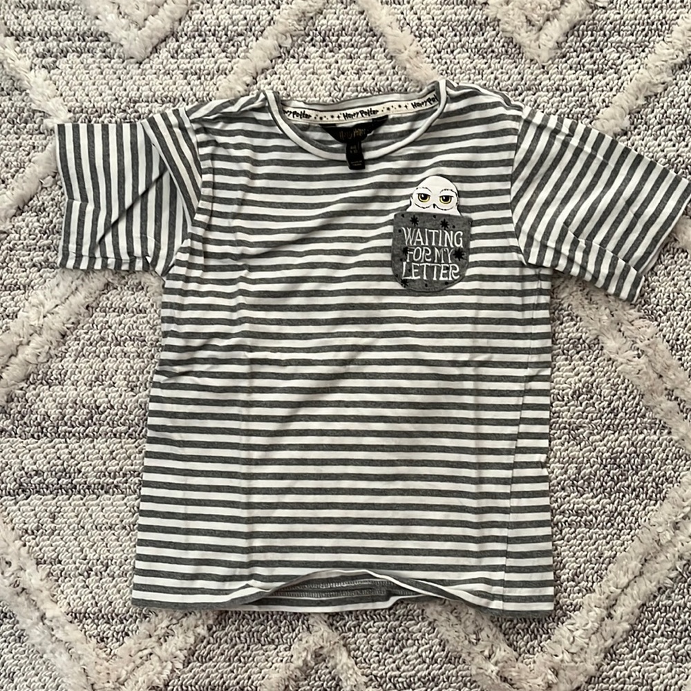 Girls Harry Potter t shirt size 9-10.